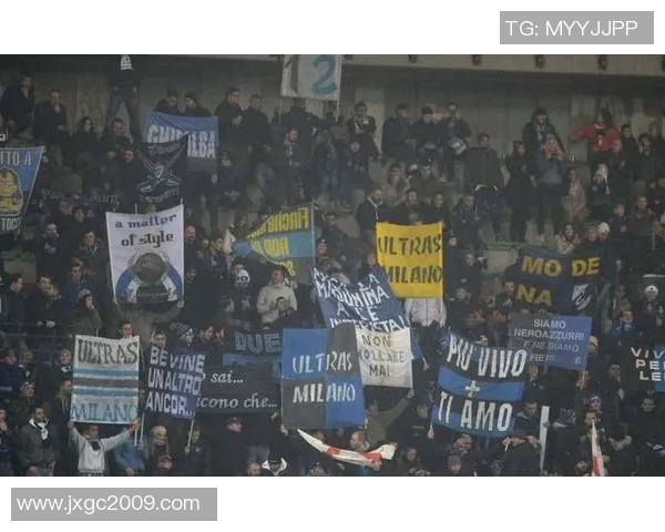 足坛巨星重磅官宣加盟豪门引爆全球球迷热议转会市场格局或将重写